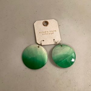 Altar’d State Large Round Shell Pierced Earrings